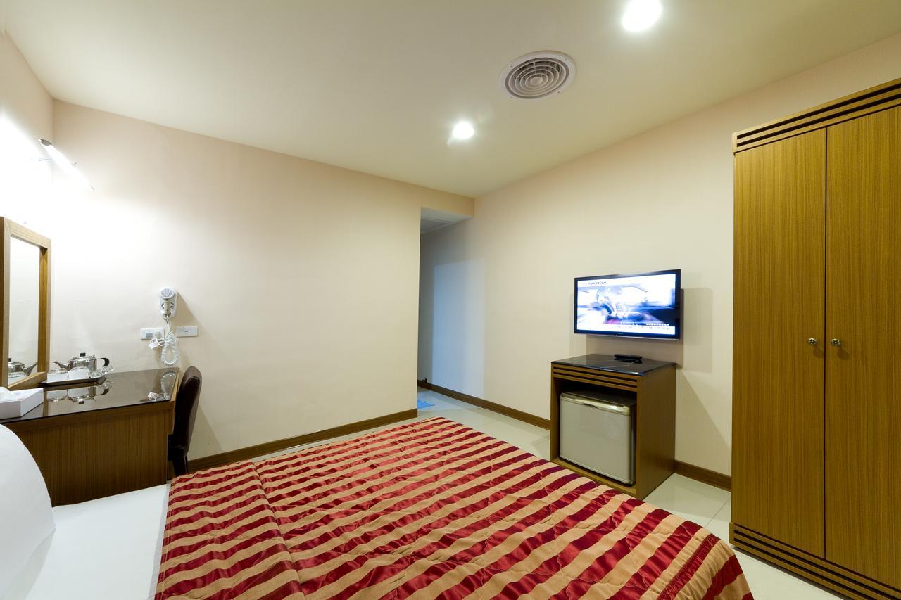 Songshan Hotel Гаосюн Экстерьер фото